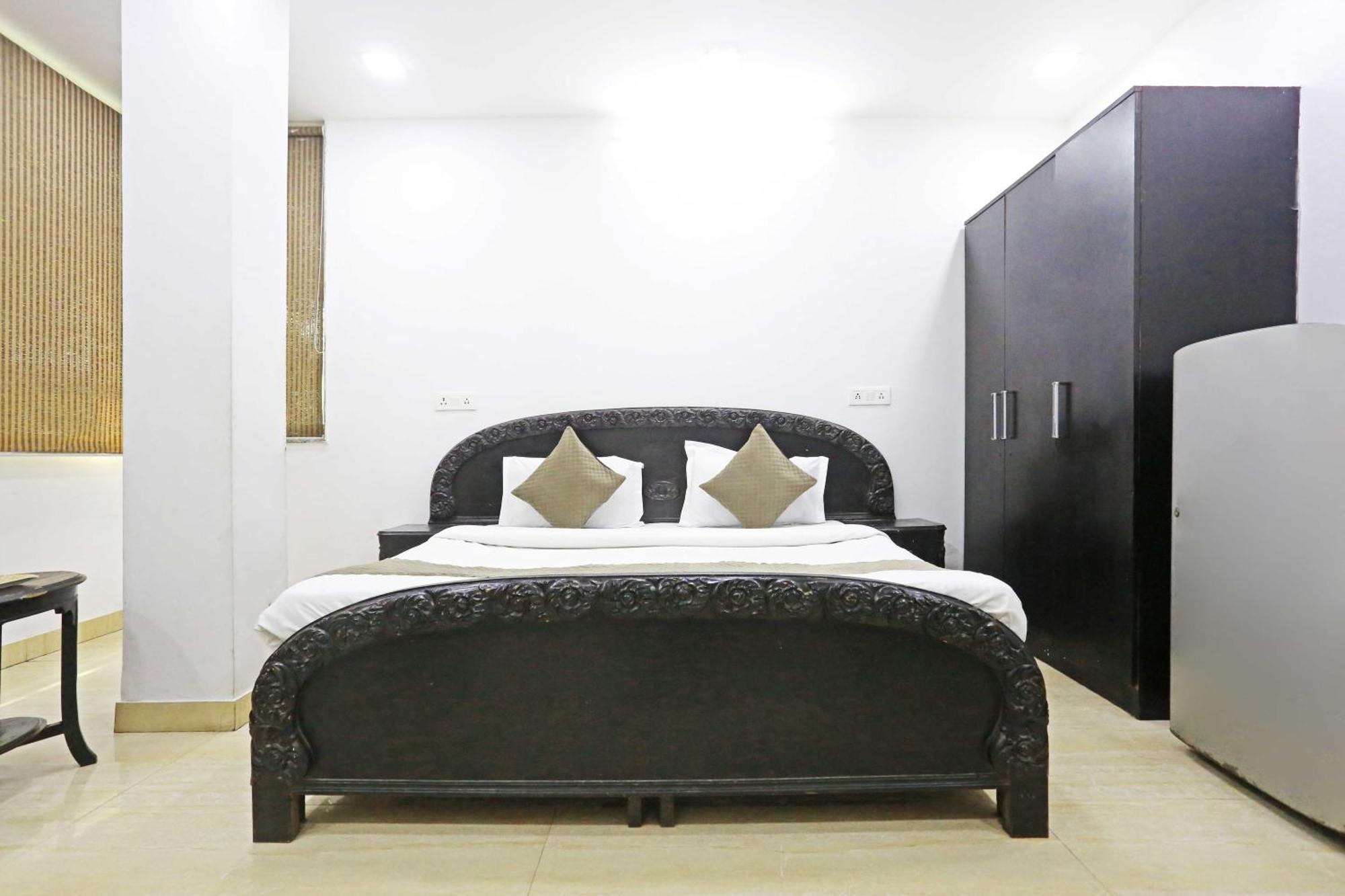 O The Premium Villla * New Delhi