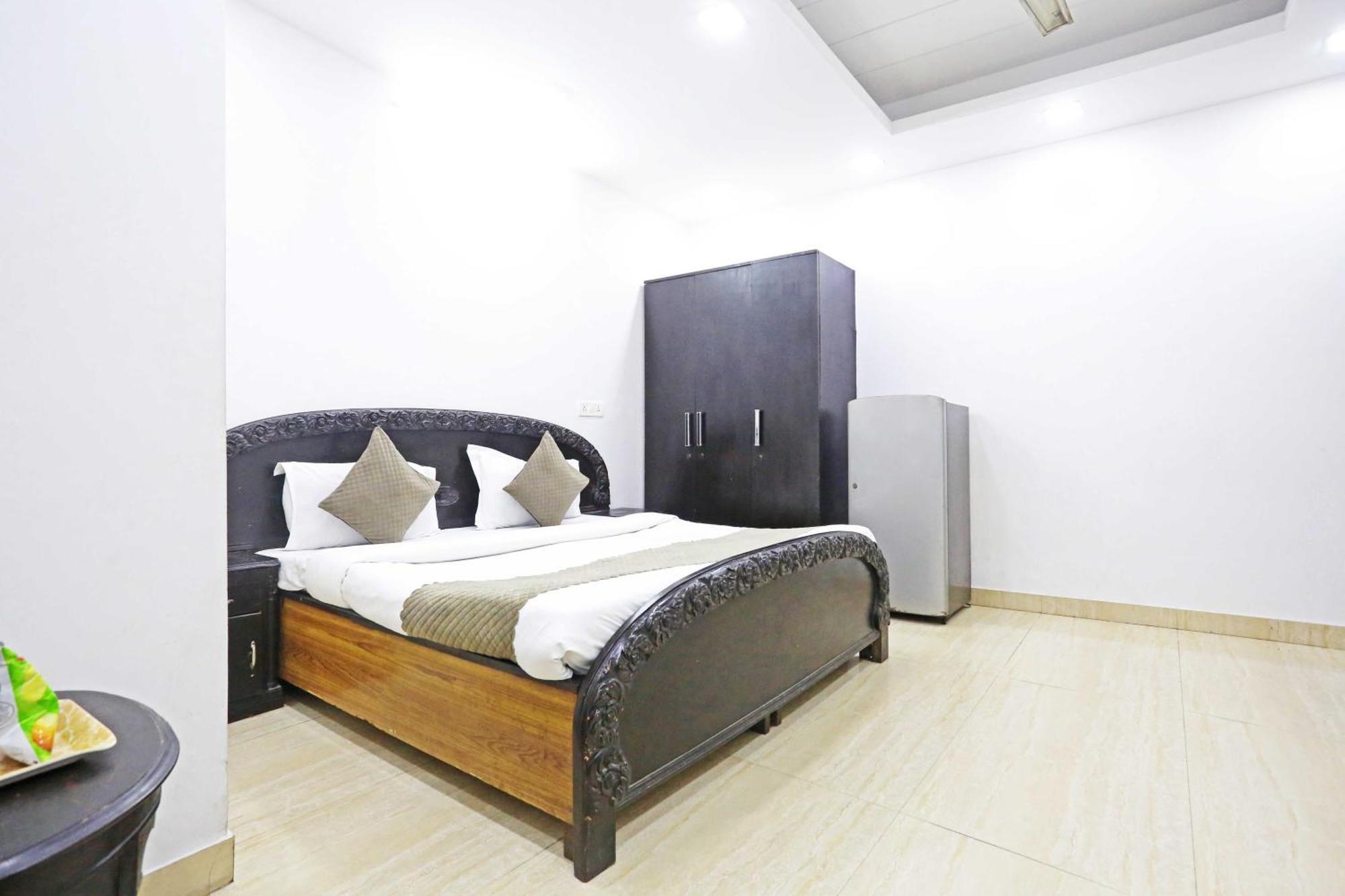 O The Premium Villla * New Delhi